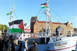 رژیم صهیونیستی کشتی سوئدی عازم غزه را توقیف کرد