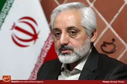 ‫مشاور رسانه‌ای روحانی در بیمارستان بستری شد