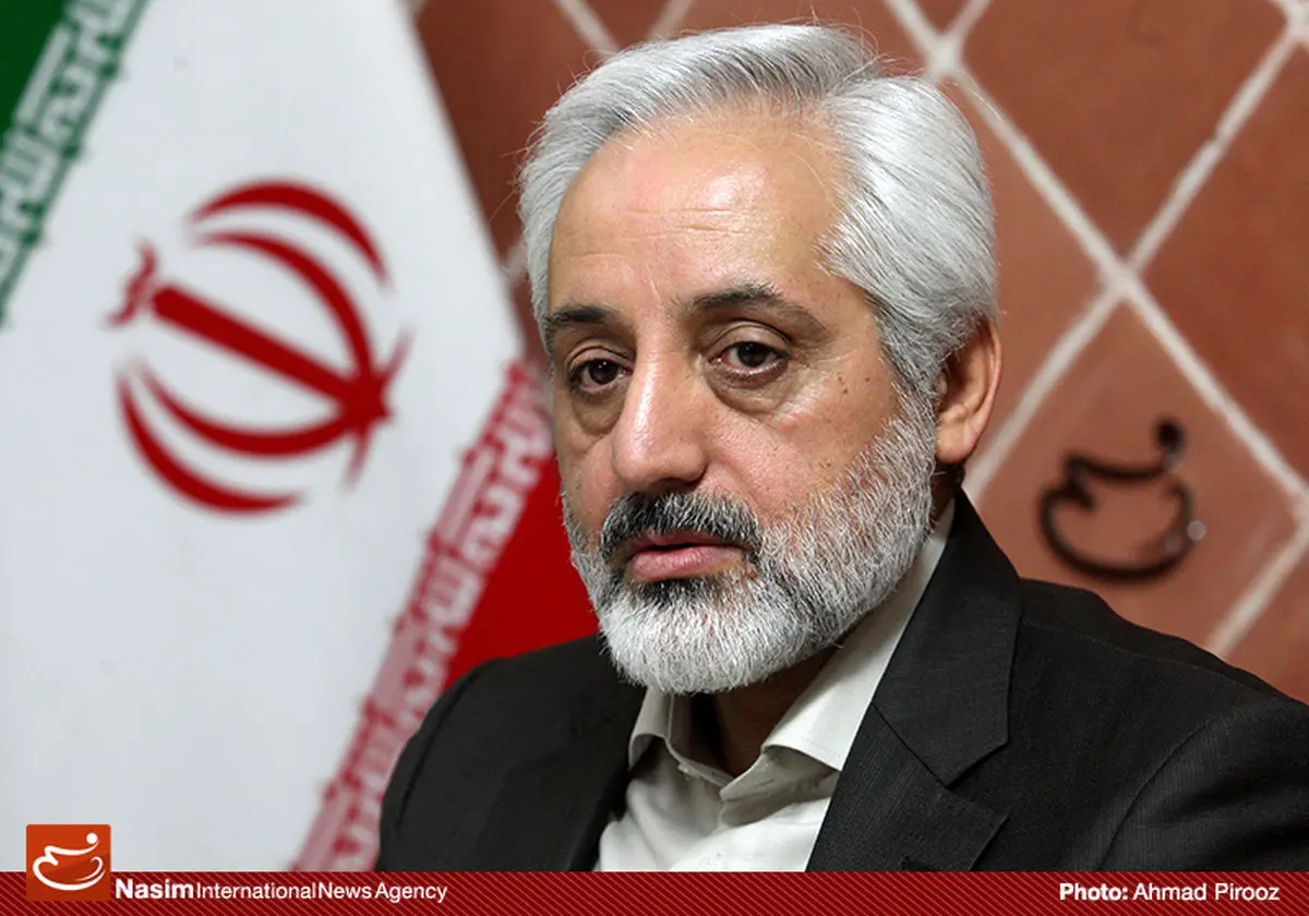 ‫مشاور رسانه‌ای روحانی در بیمارستان بستری شد