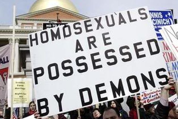 ازدواج همجنس‌بازان صدای آمریکایی‌های اصیل را درآورد