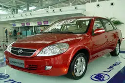 تداوم تخلفات شرکت‌های وارد کننده خودرو در مقابل سکوت مسئولین + سند