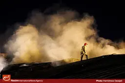کارخانه روغن نباتی گلنار کرمان دچار آتش‌سوزی شد