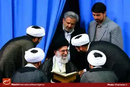 گزارش تصویری:: محفل انس با قرآن در حسینیه امام خمینی(ره)