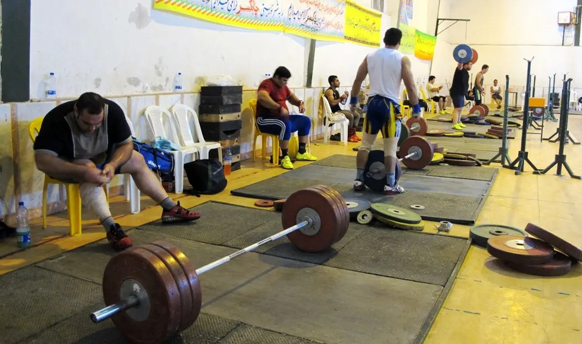 فلاحتی‌نژاد: رضازاده به تیم‌های پایه توجه نمی‌کرد