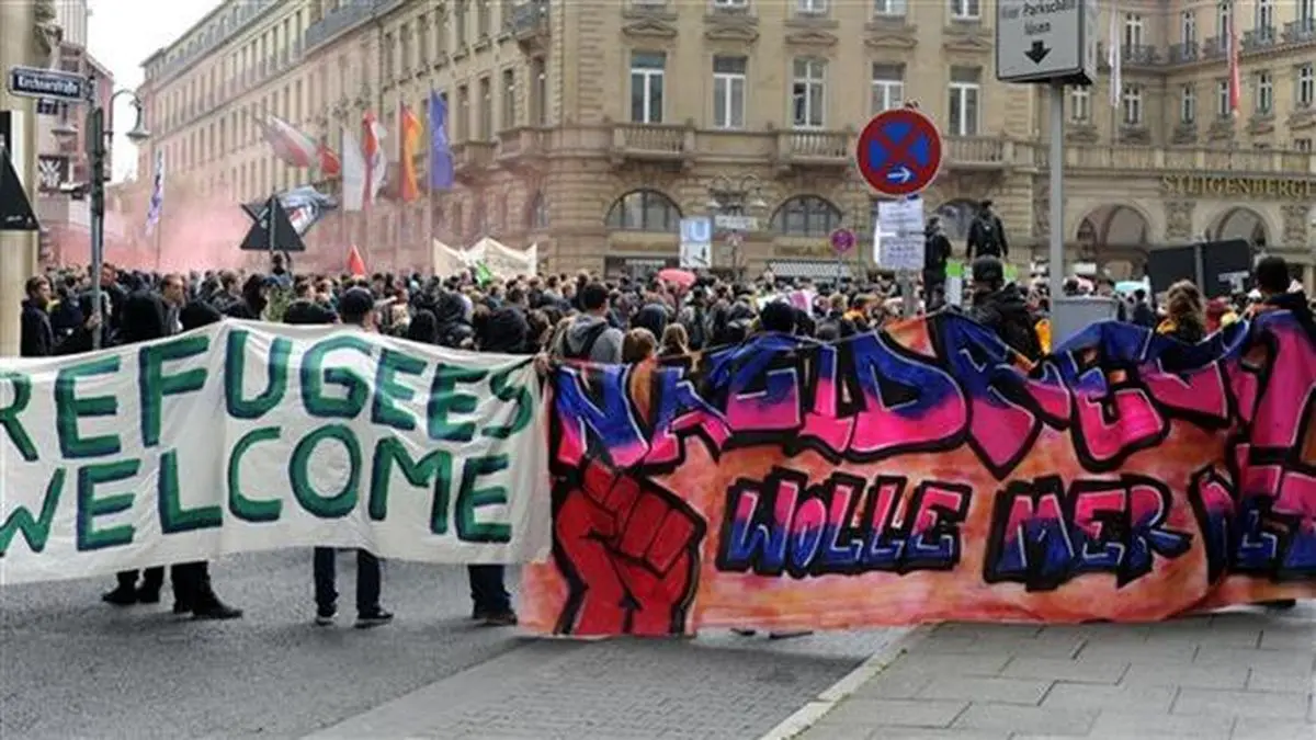 هزاران آلمانی علیه جنبش ضد اسلام تظاهرات کردند