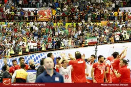 حواشی لیگ جهانی والیبال؛ سالن آزادی در آستانه انفجار قرار دارد