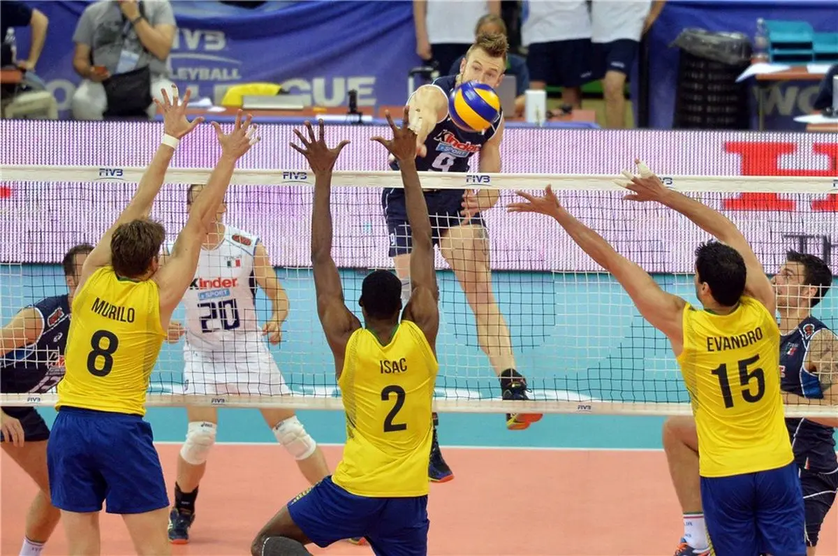 تیم ملی والیبال برزیل در دومین بازی خود در ایتالیا این تیم را شکست داد