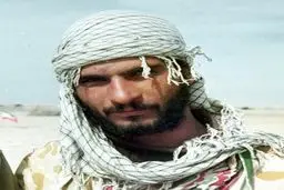 فرماندهی که پابرهنه در عملیات شرکت می‌کرد