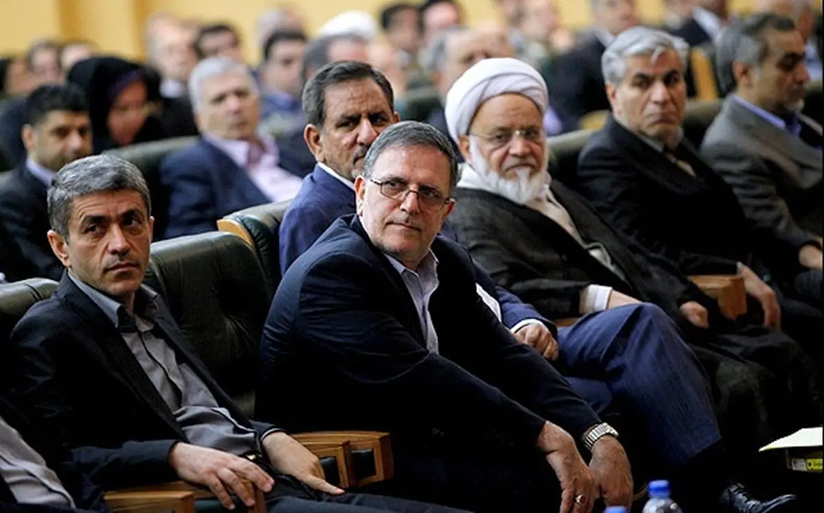 وعده رئیس کل بانک مرکزی درباره دلار به روز پانصد و پنجاهم رسید!