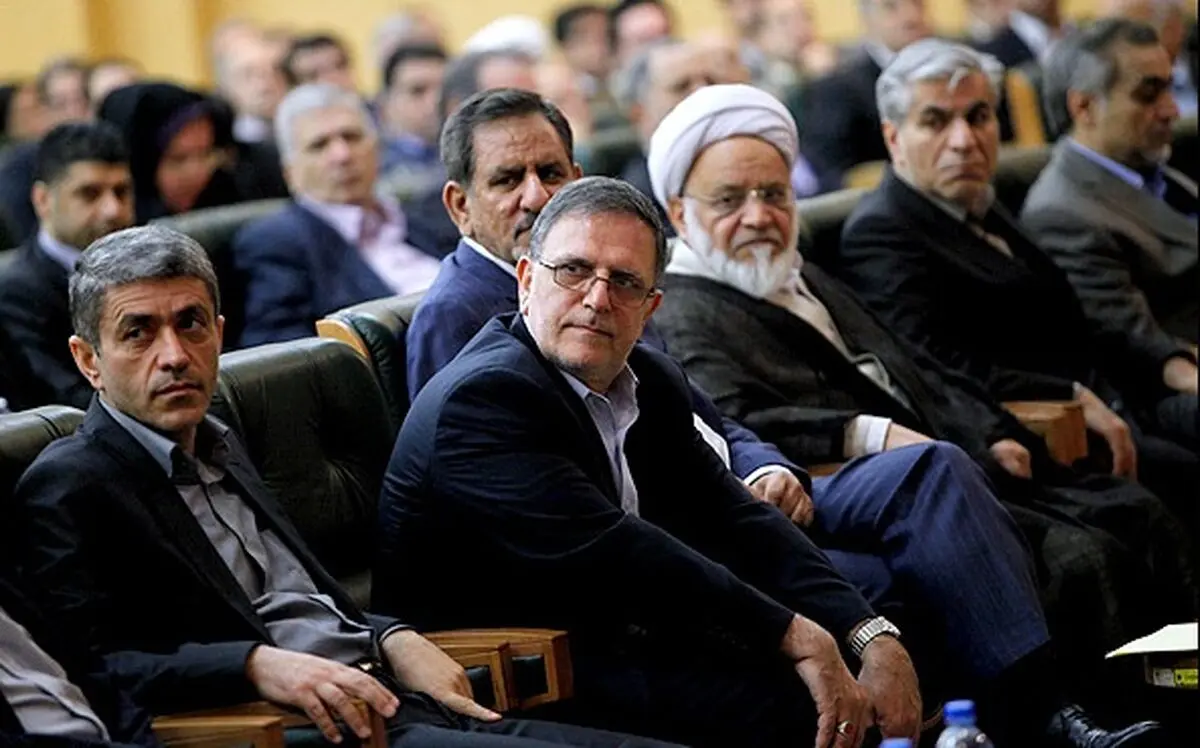 وعده رئیس کل بانک مرکزی درباره دلار به روز پانصد و پنجاهم رسید!