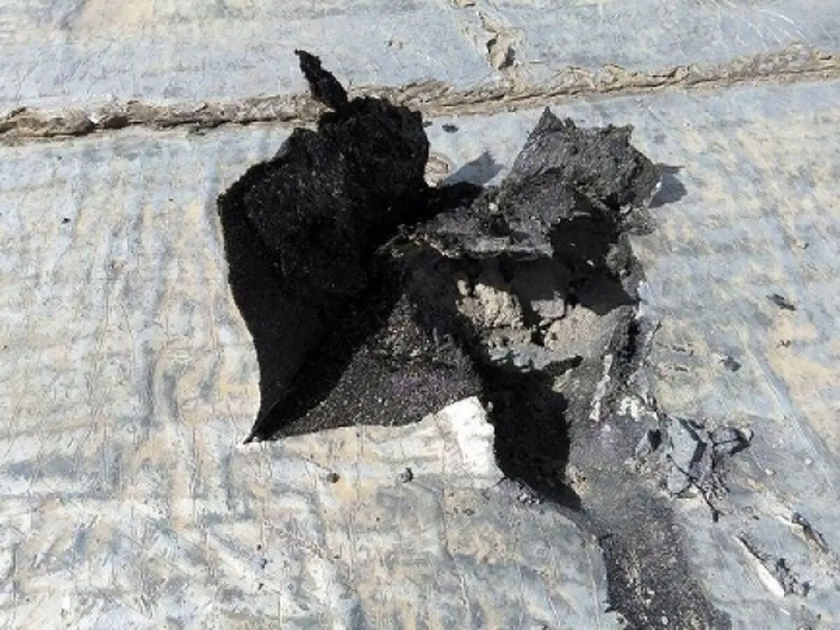 جزئیات برخورد شهاب‌سنگ به منزل مسکونی در همدان