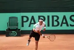 خالدان با پیروزی برابر حریف کانادایی به جدول اصلی رقابت‌های تنیس فیوچرز رومانی راه یافت