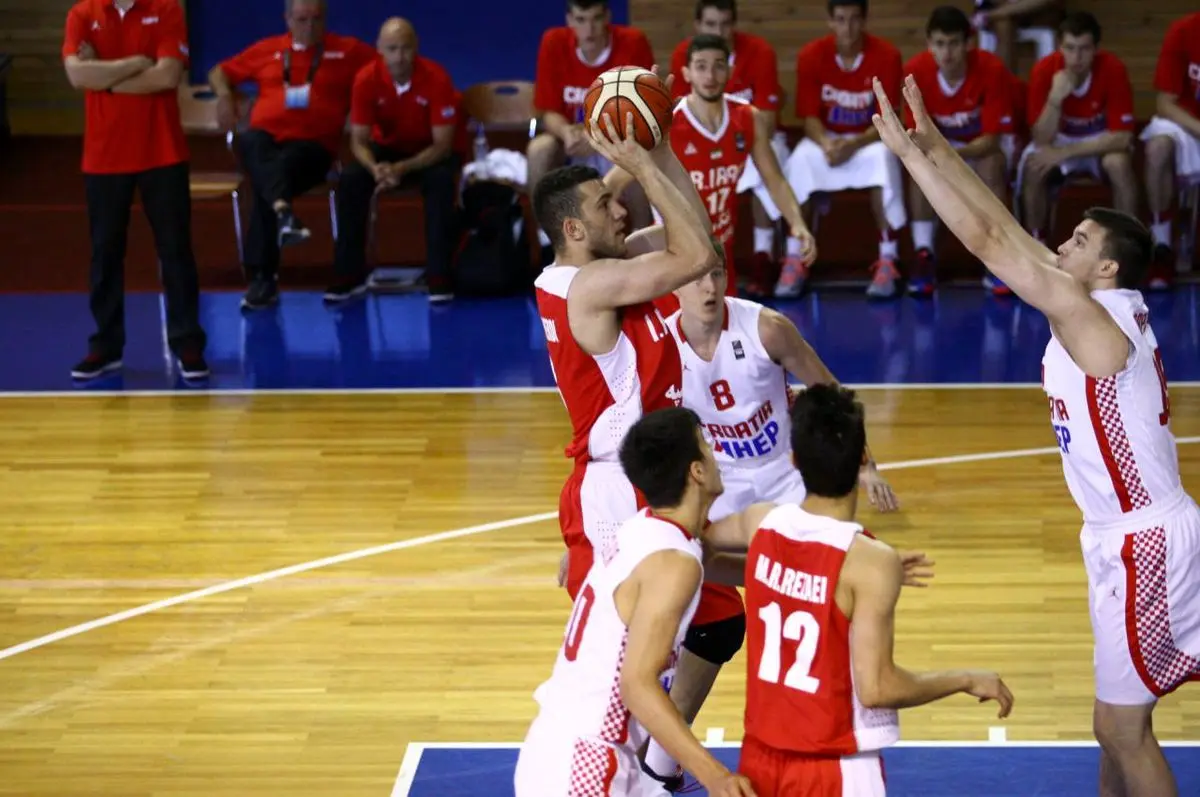 تیم بسکتبال جوانان ایران مغلوب کرواسی شد