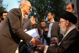جمعی از اهالی شعر و ادب با رهبر انقلاب دیدار کردند + تصاویر