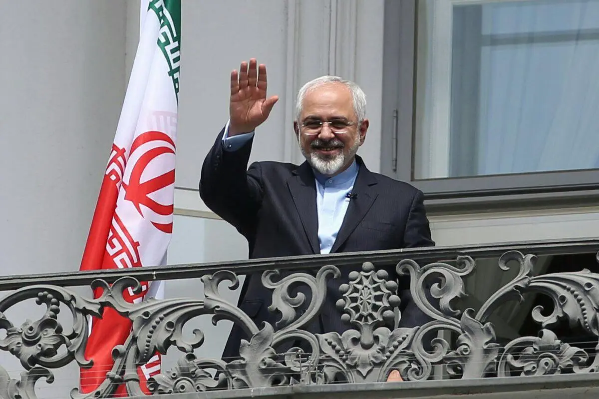 ظریف: آمریکا باید بین توافق و تحریم یکی  را انتخاب کند