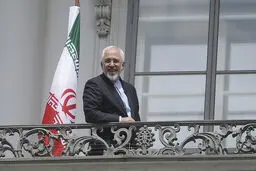 ظریف: موفقیت یا شکست توافق به تصمیم آمریکا برای لغو یا عدم لغو تحریم ها بستگی دارد