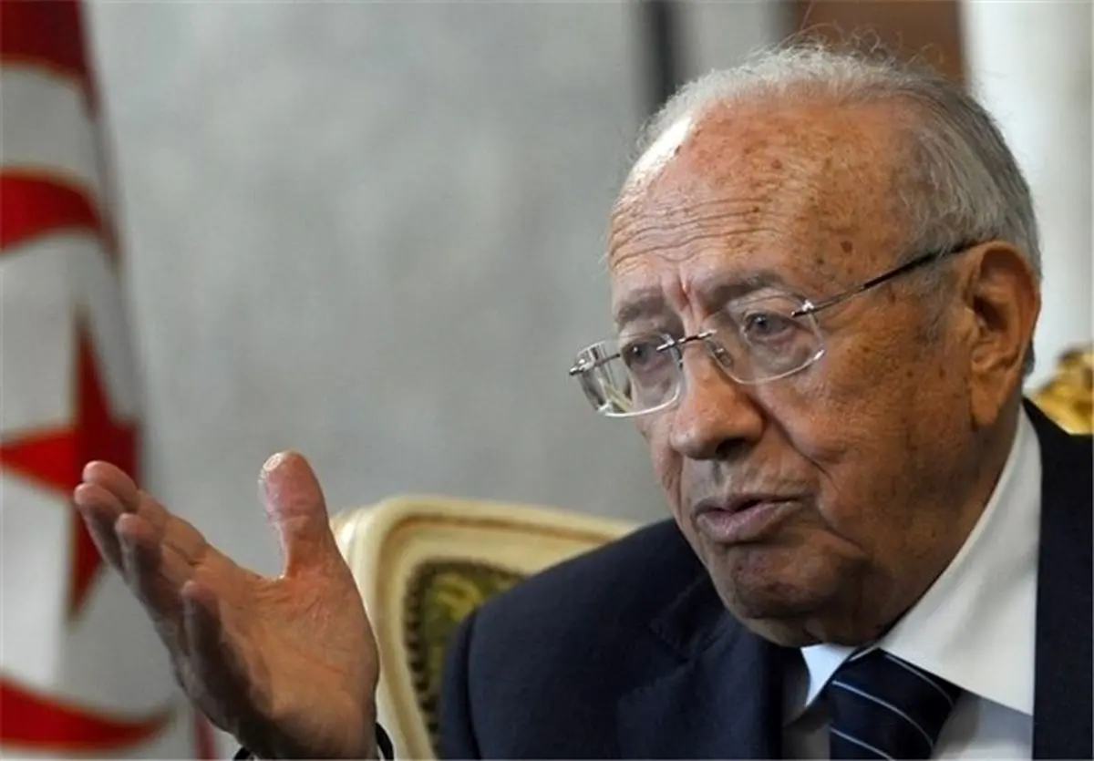 السبسی: حالت فوق‌العاده در تونس ۳۰ روزه است