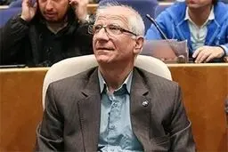 محمد احسانی: در بخش سخت افزاری بسیار ضعیف هستیم