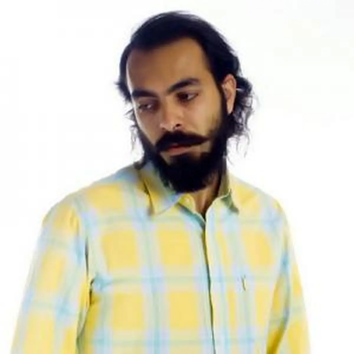 کامران رسولزاده:  لباسی که این روزها بر تن موسیقی پاپ  است، لباس پاکی نیست