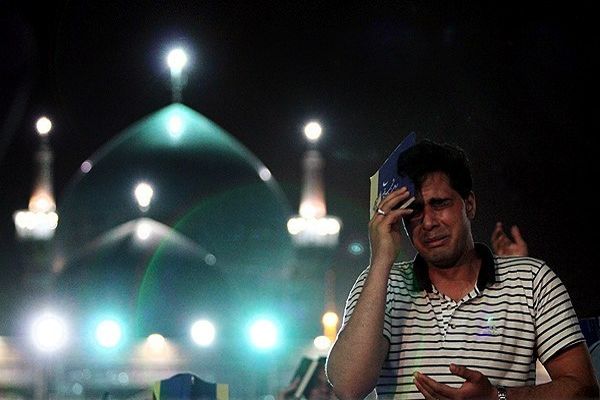 مراسم احیای شب نوزدهم رمضان در حرم رضوی