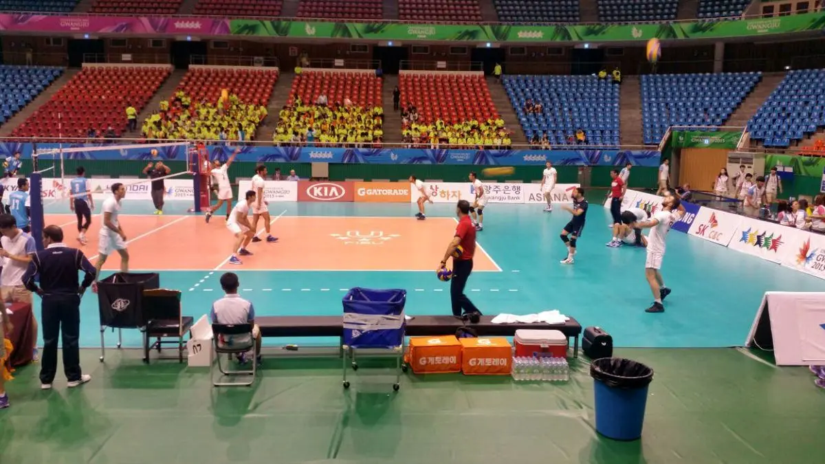 تیم والیبال دانشجویان ایران در یک ماراتن نفس‌گیر برابر تایلند به برتری رسید