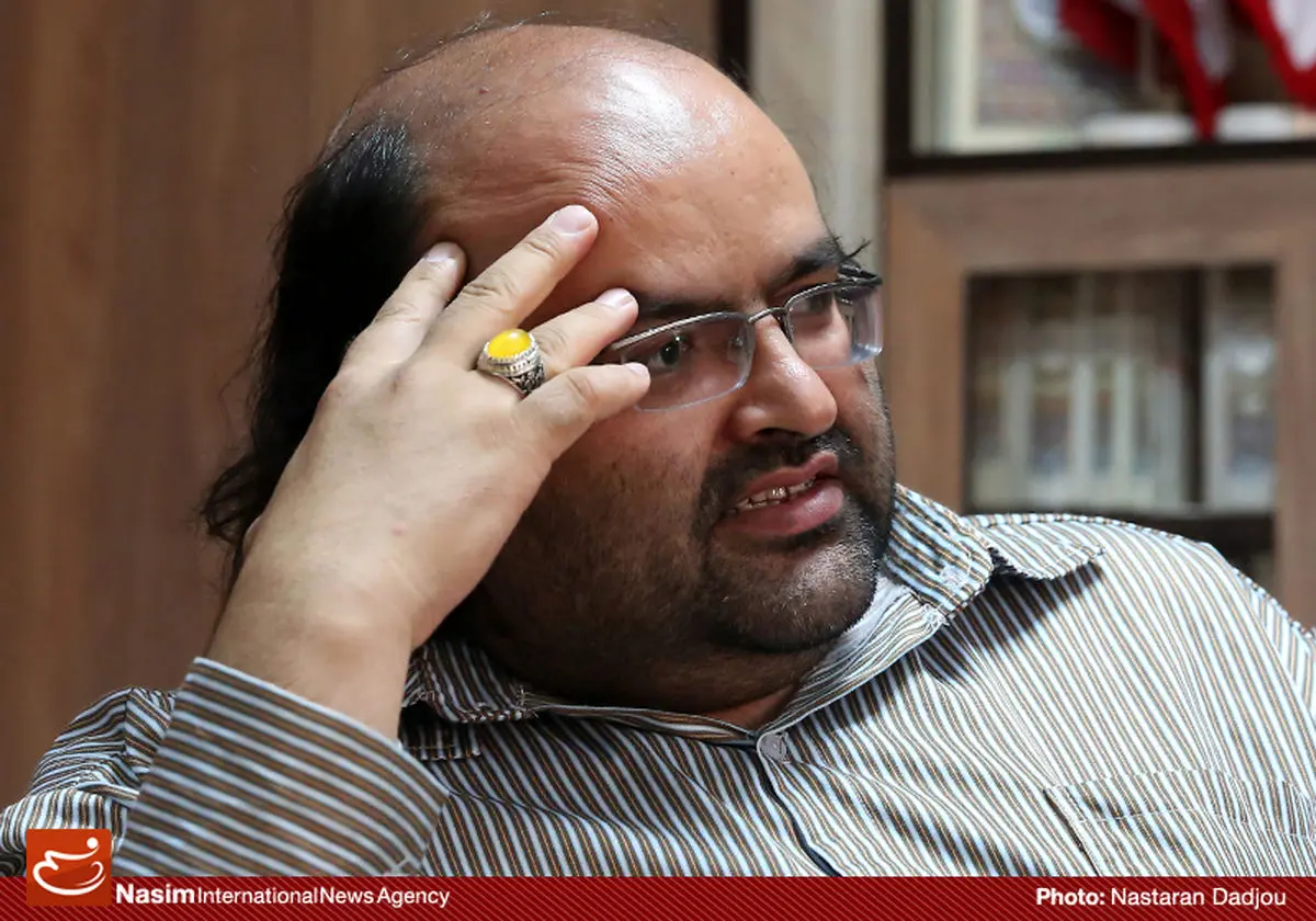 مودب: وقت آن رسیده بود به جریان شعر بی‌موضع پاسخ داده شود