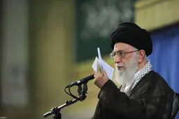 رهبر انقلاب خطاب به دانشجویان: خودتان را برای ادامه مبارزه با استکبار آماده کنید