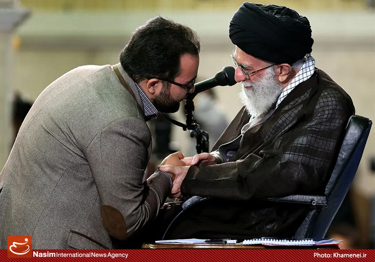 گزارش تصویری:: دیدار جمعی از دانشجویان با رهبر معظم انقلاب