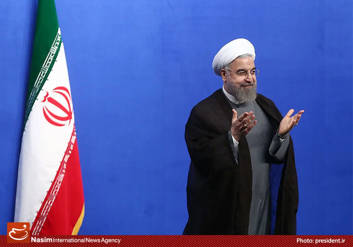 گزارش تصویری:: ضیافت افطار رئیس‌جمهور با جمعی از اصحاب فرهنگ و هنر