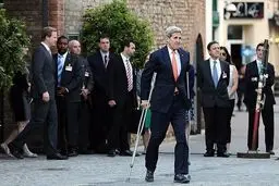 جان کری محل مذاکرات را ترک کرد