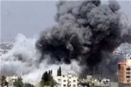 عربستان در روز عید فطر فرودگاه صنعاء را بمباران کرد