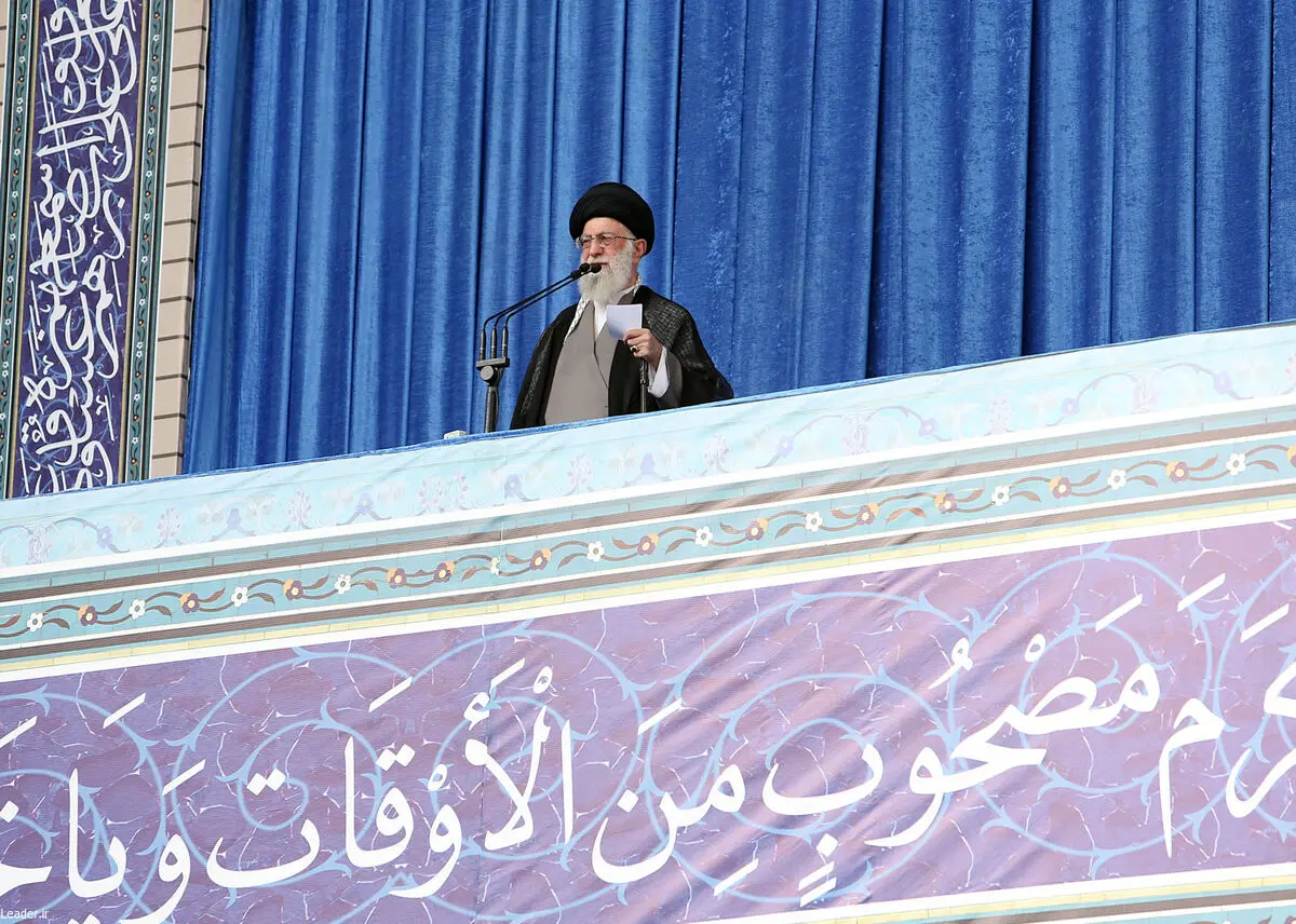 رهبر انقلاب:   سیاست ما در مقابل دولت مستکبر آمریکا هیچ تغییری نخواهد کرد