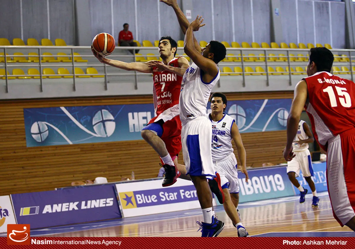 گزارش تصویری:: دیدار تیم‌های بسکتبال ایران و دومنیکن