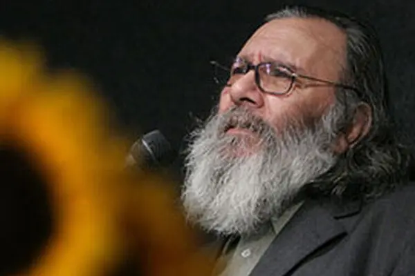 شعر "سوگواره آفتاب ازلی" علی معلم منتشر شد