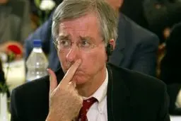 دنیس راس: برای موفقیت در مذاکرات،‌ ایران را به استفاده از نیروی نظامی تهدید کنید