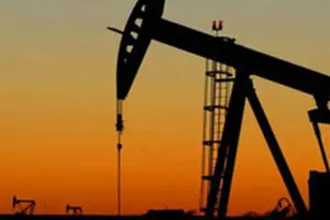 وال استریت ژورنال: تولید نفت آمریکا در ماه‌های آینده روند کاهشی خواهد داشت