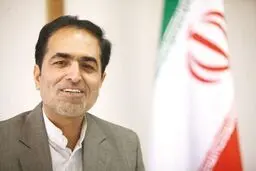 عابدینی: آمریکایى‌ها باز هم درمیانه راه اسبشان را عوض کردند