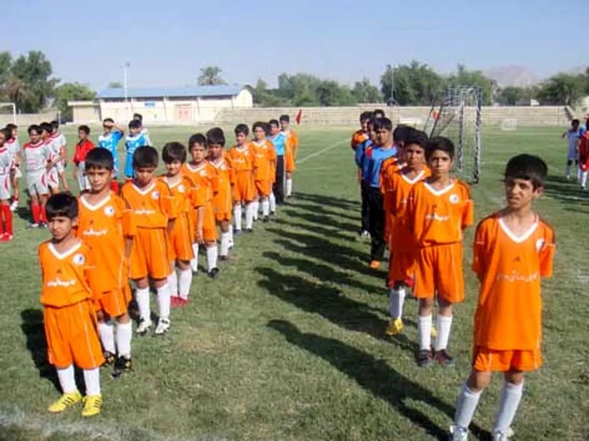 حمیسی: خانواده‌ها به مدارس رسمی فوتبال مراجعه کنند