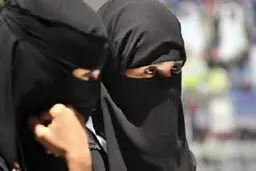 فیلم: آزار دسته‌جمعی دو دختر در جده عربستان