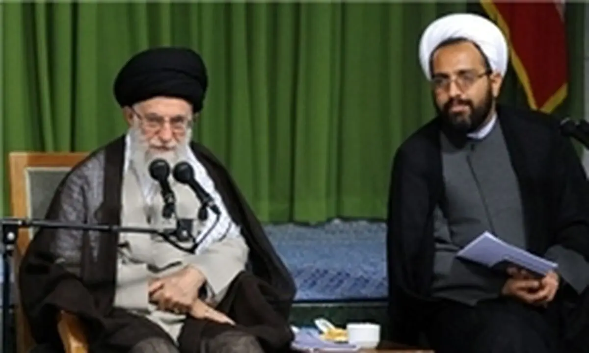 محمدزمانی: رهبر انقلاب به شاعران آیینی تاکید داشتند تا به  موضوع توحید توجه کنند