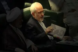 از پاریس تا وین، از فروغی تا ظریف