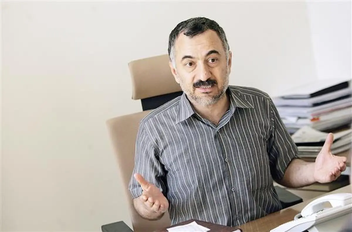 لیلاز:  حداقل رشد اقتصاد ایران در سال ۹۴ حدود ۲ تا ۳ درصد است
