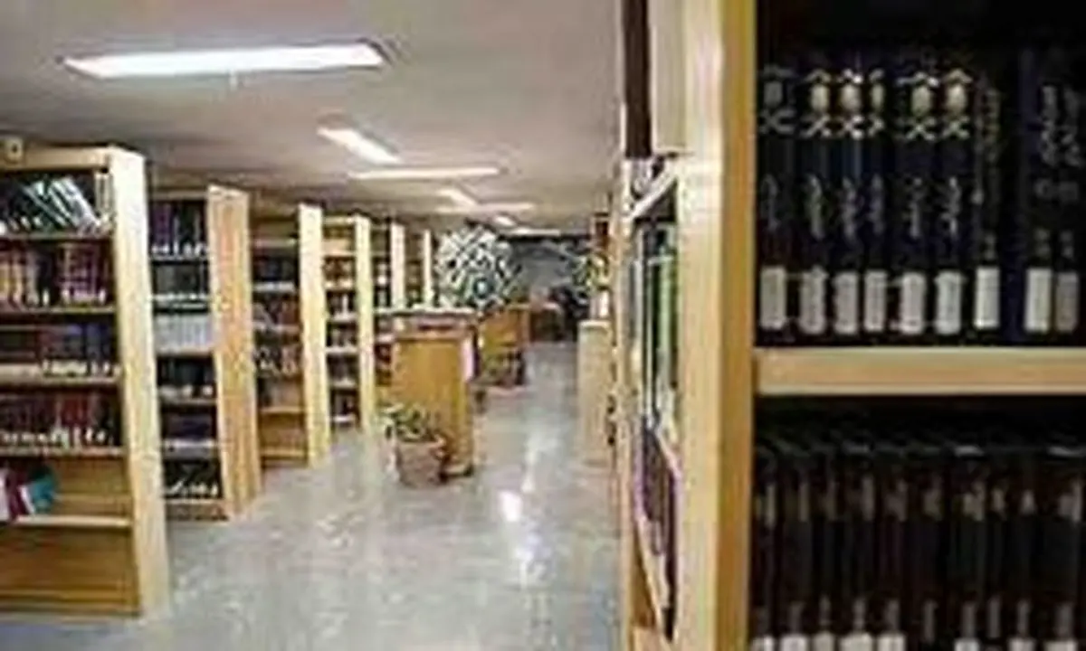 کتابخانه مجلس بیش از ۲۰ هزار جلد از کتاب‌هایش را اهدا کرد