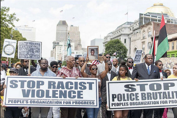 تظاهرات مردم نیوجرسی به خشونت پلیس آمریکا +تصاویر