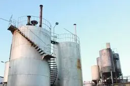 بسیاری از کارخانه‌های تولید بنزین و گازوئیل از ابتدای ۹۴ تعطیل شدند
