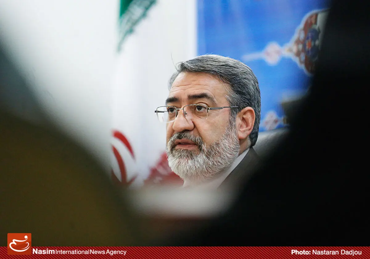 وزیر کشور: همه ما مدیون خون شهدا هستیم