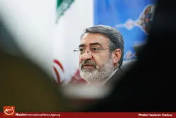 وزیر کشور: همه ما مدیون خون شهدا هستیم