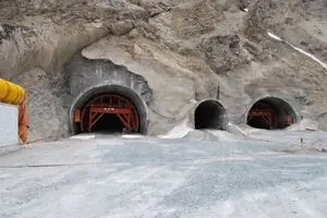قرارداد پیمانکار چینی آزادراه تهران- شمال ۲۰۰ میلیون دلار کاهش یافت