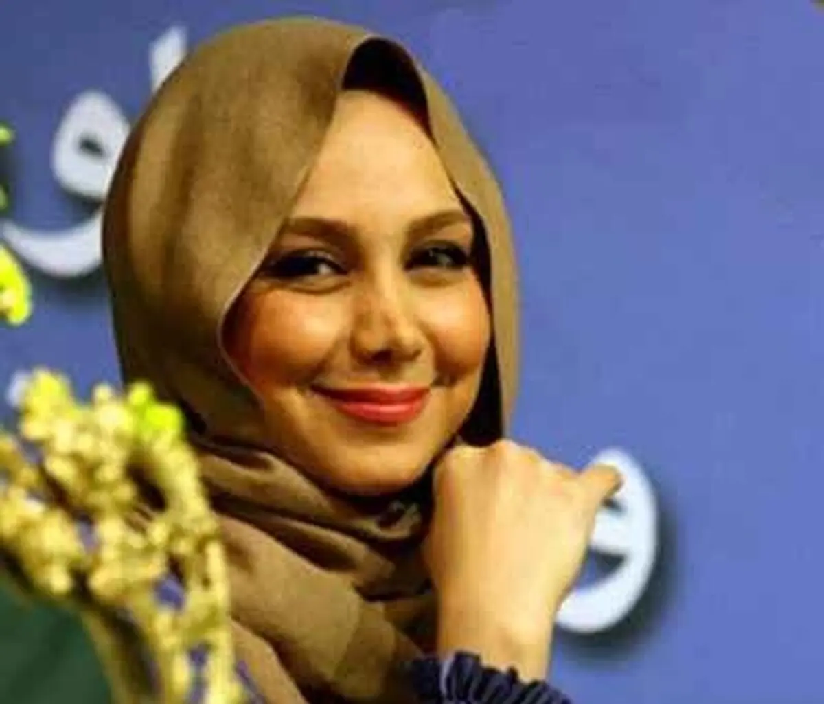 توهین یک روزنامه اصلاح طلب به بهنوش بختیاری