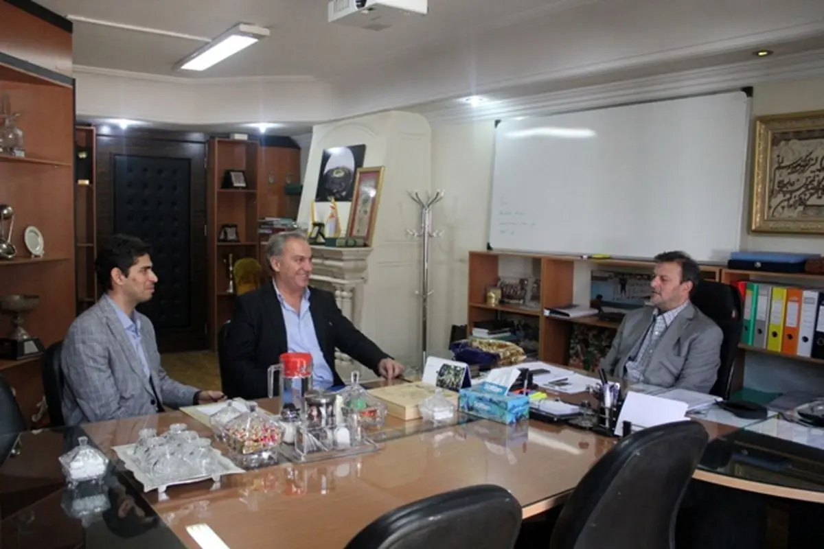 اسدی: نماینده فیفا از وضعیت پیشرفت فوتبال ایران راضی است